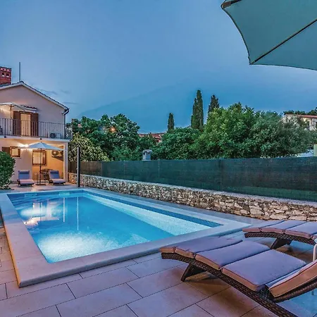 Holiday home Awesome In With Wifi Medulin