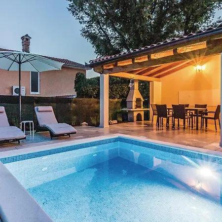 Holiday home Awesome In With Wifi Medulin